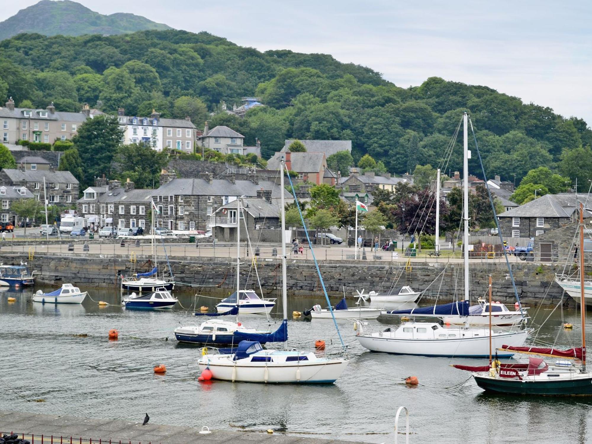 ポルスマドグ Harbour Viewヴィラ エクステリア 写真