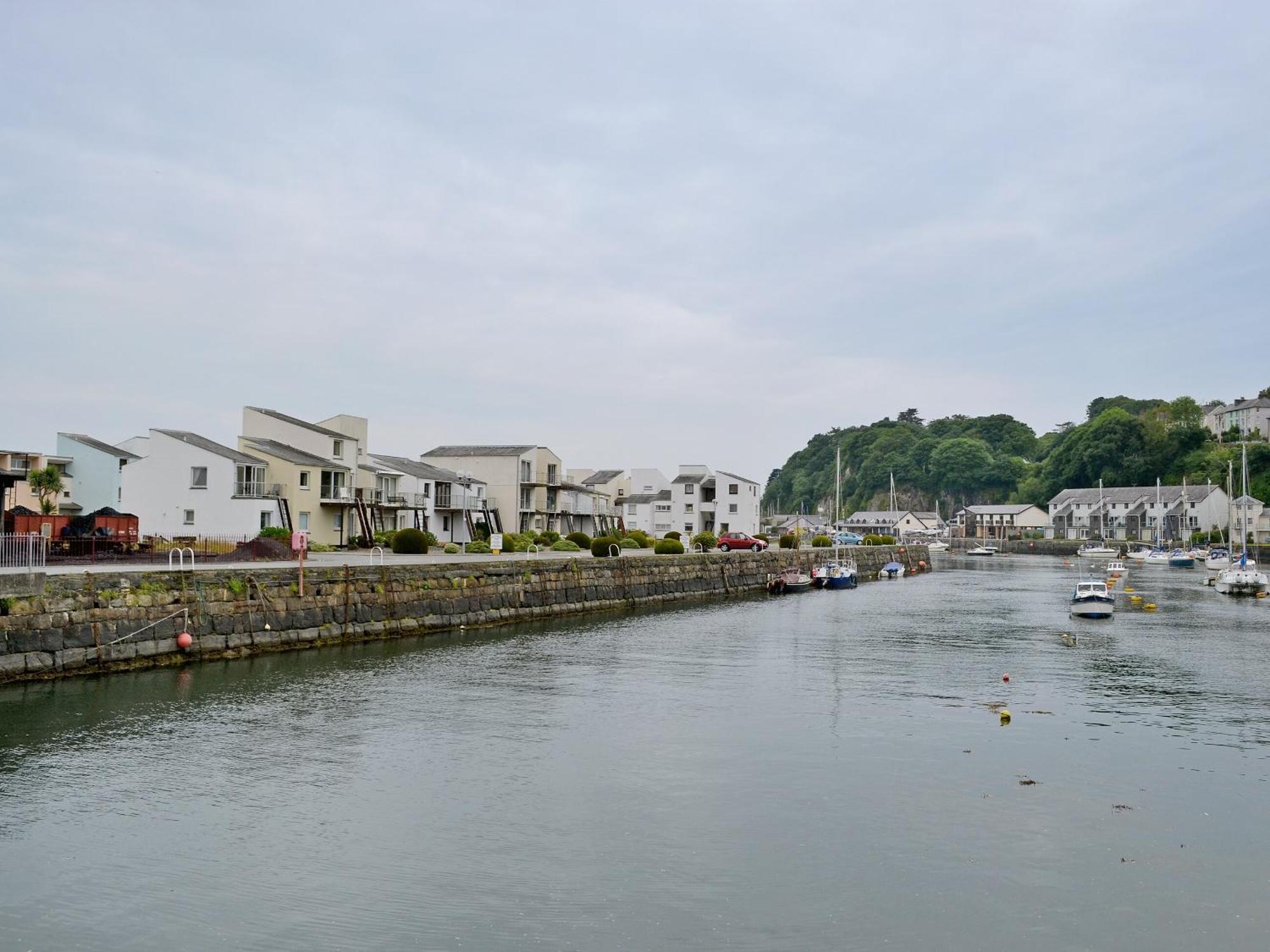 ポルスマドグ Harbour Viewヴィラ エクステリア 写真